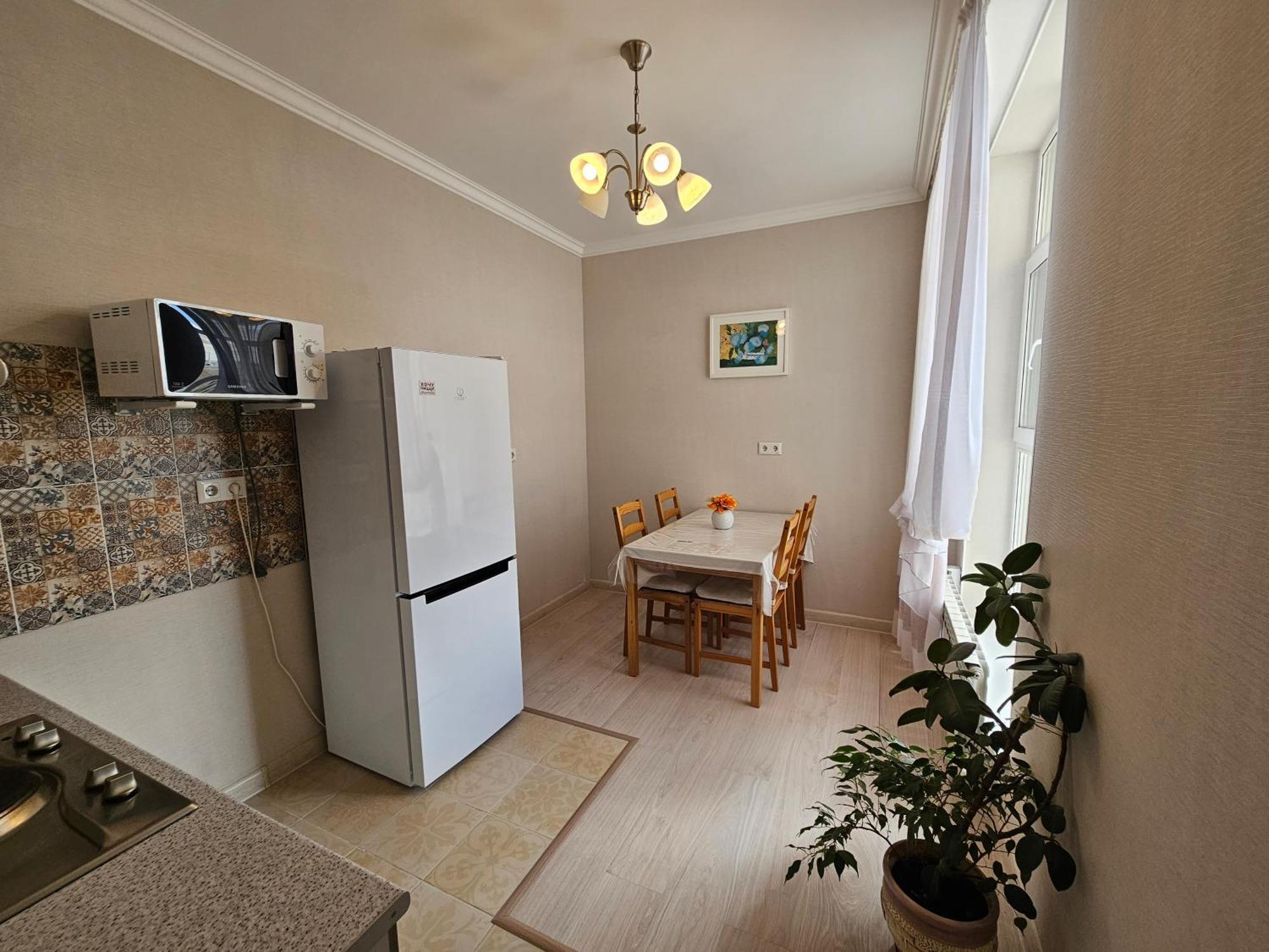 Ernaz Plus Apartments: Promenade Expo アスターナ エクステリア 写真