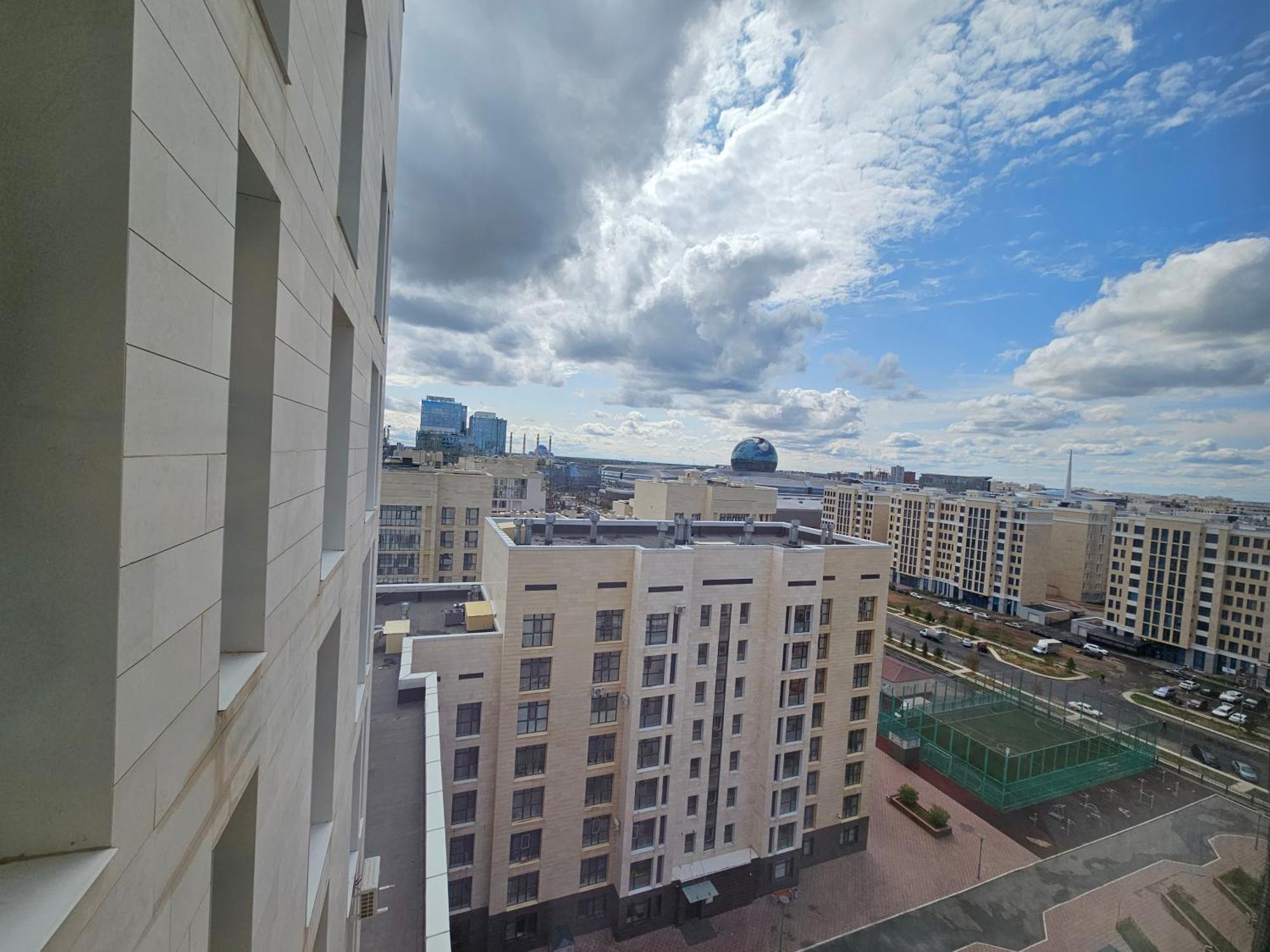 Ernaz Plus Apartments: Promenade Expo アスターナ エクステリア 写真