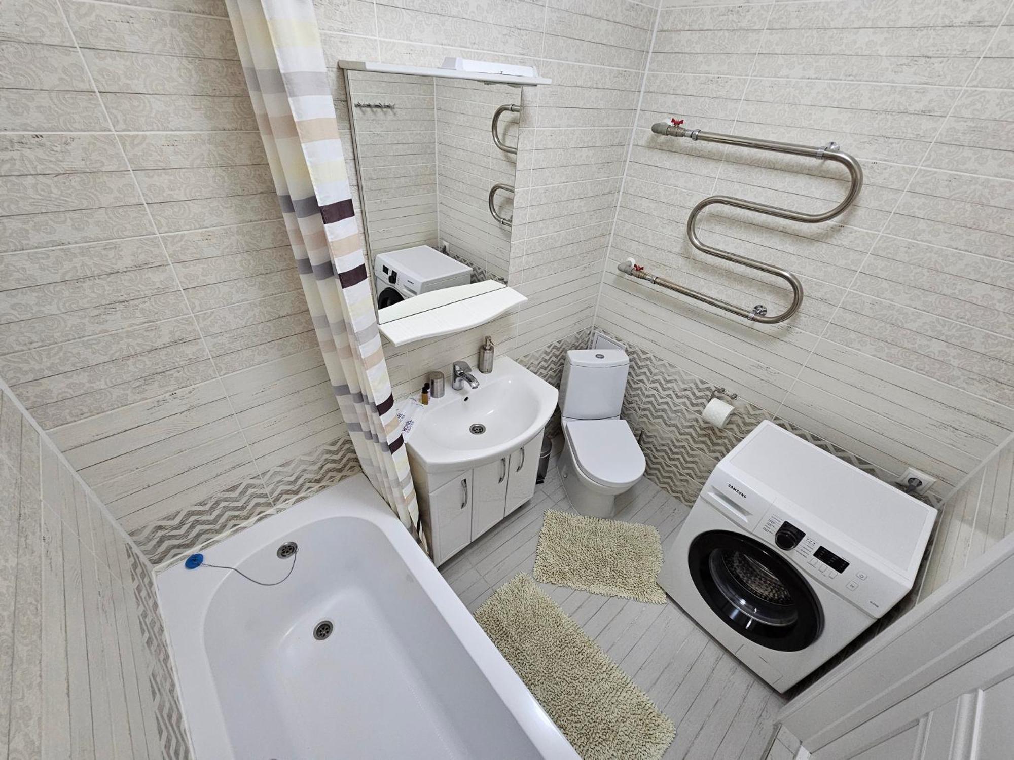Ernaz Plus Apartments: Promenade Expo アスターナ エクステリア 写真
